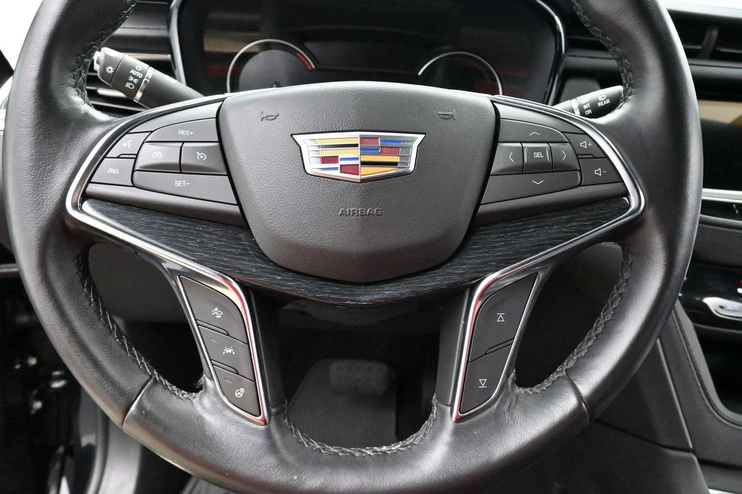 Used 2024 Stellar Black Metallic Cadillac Premium Luxury image 18
