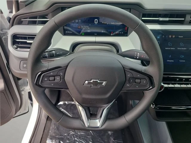 New 2027 Summit White Chevrolet LT image 20