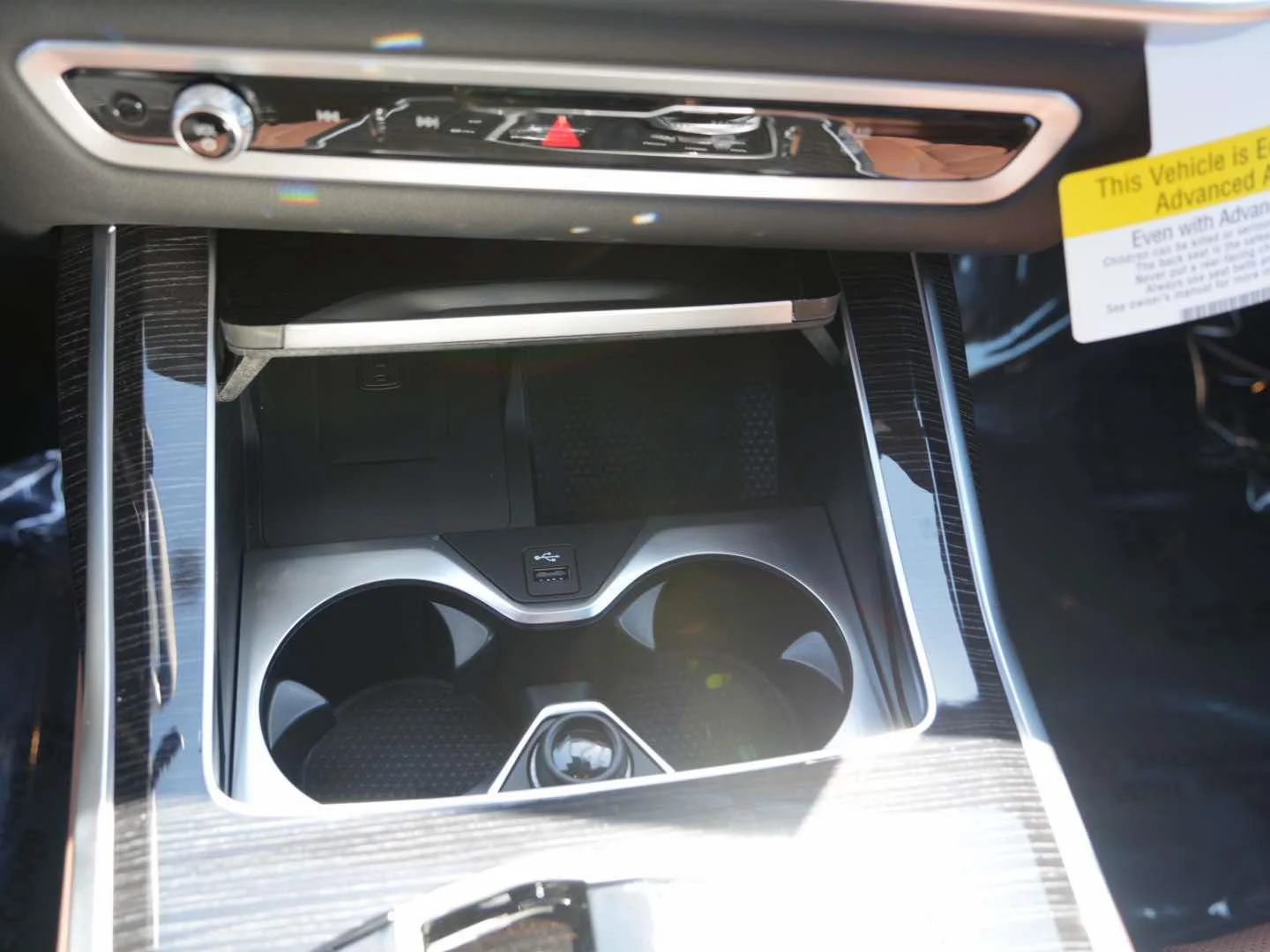New 2027 Mineral White Metallic BMW xDrive40i image 13