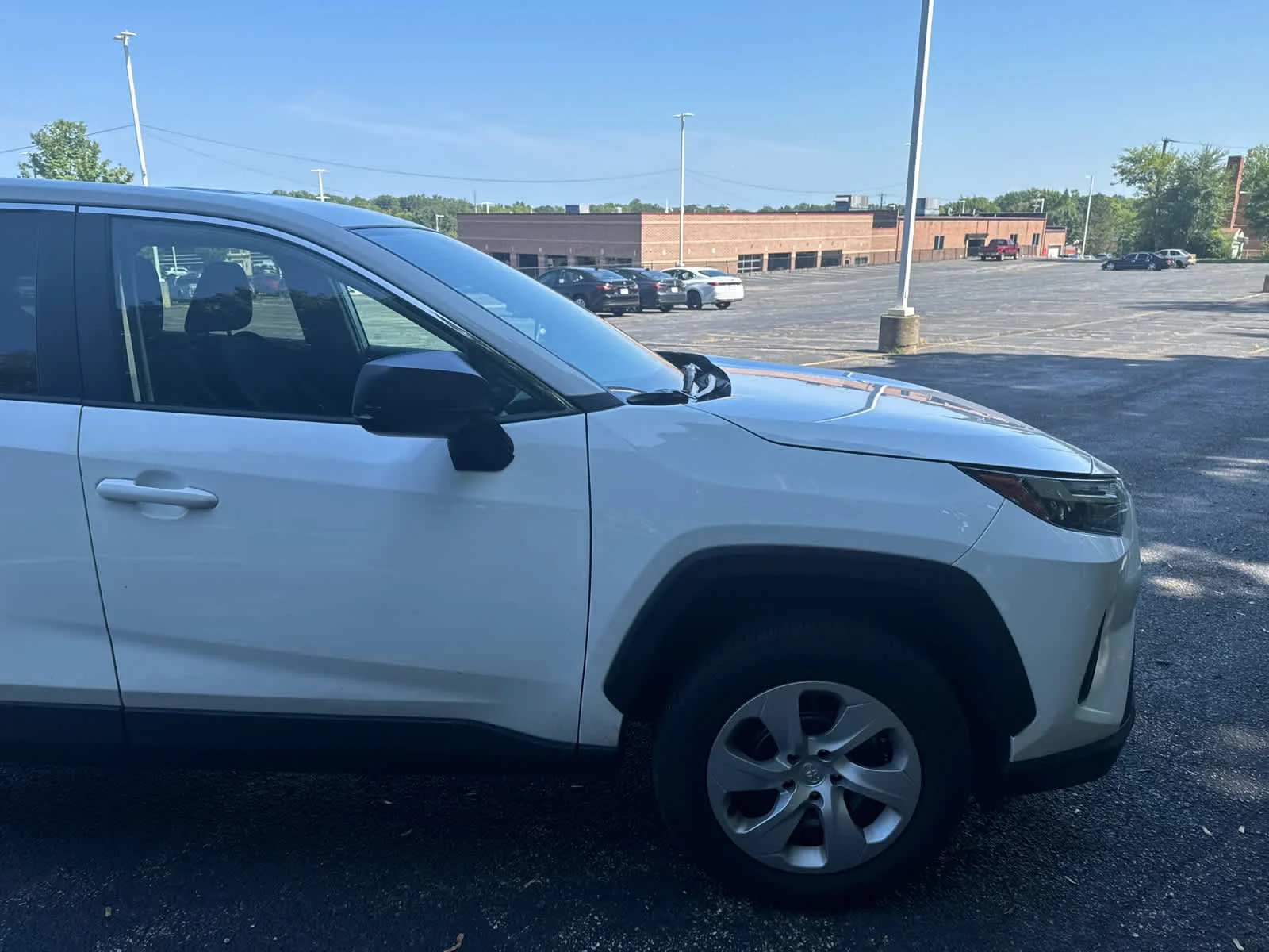 Used 2025 Ice Cap Toyota LE image 12