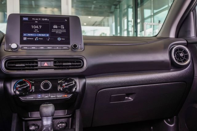 Used 2023 Gray Hyundai SEL image 19