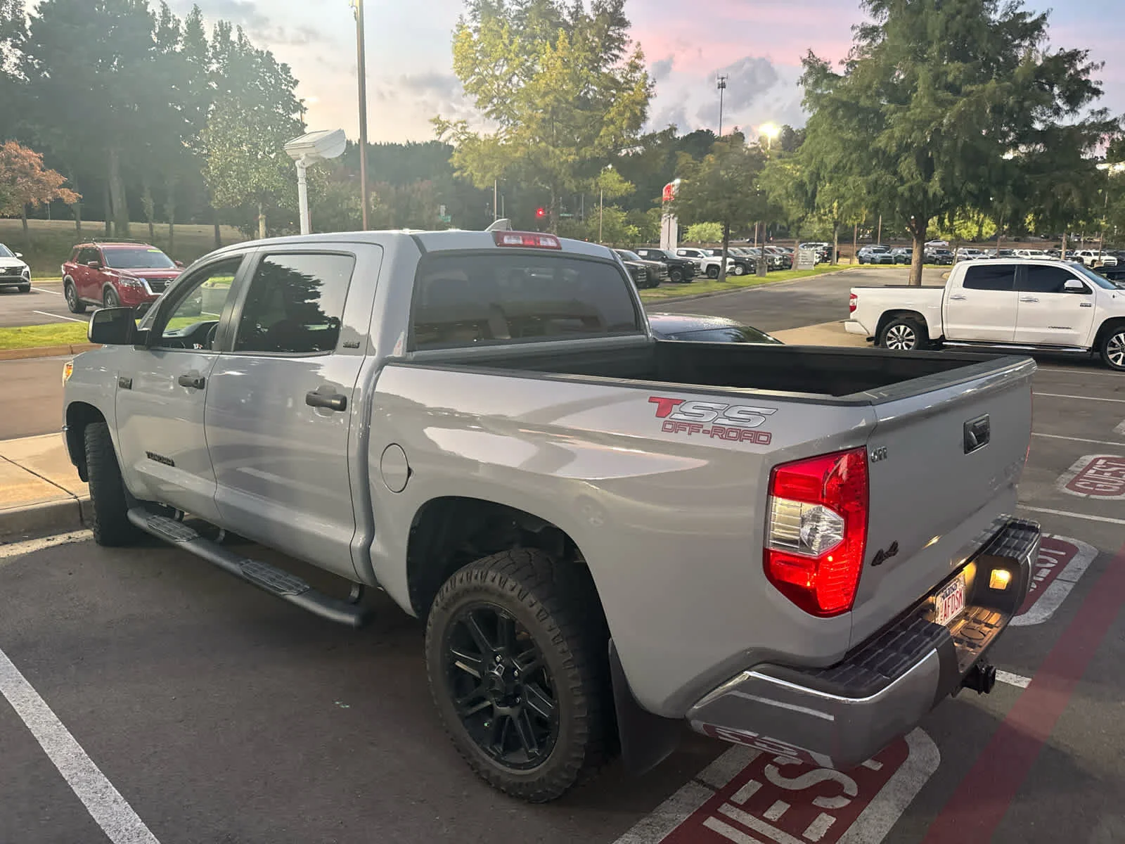 Used 2020 Cement Toyota SR5 image 3
