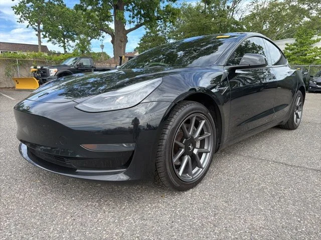 2023 Tesla Model 3 -'s photo