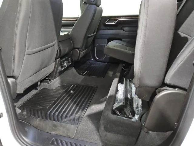Used 2025 Summit White Chevrolet LT image 16