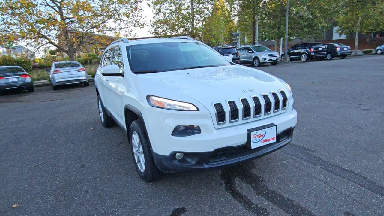 2014 Jeep Cherokee Latitude Sport photo 2