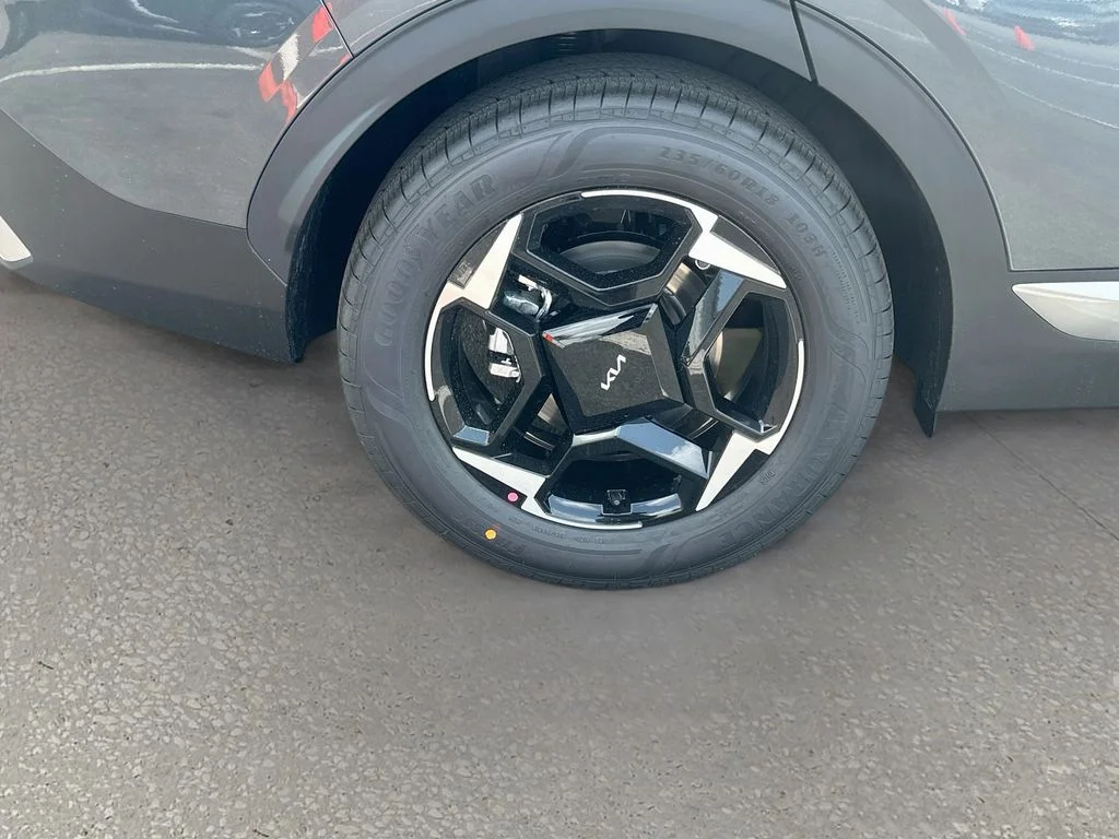 New 2027 Gravity Gray Kia EX image 30