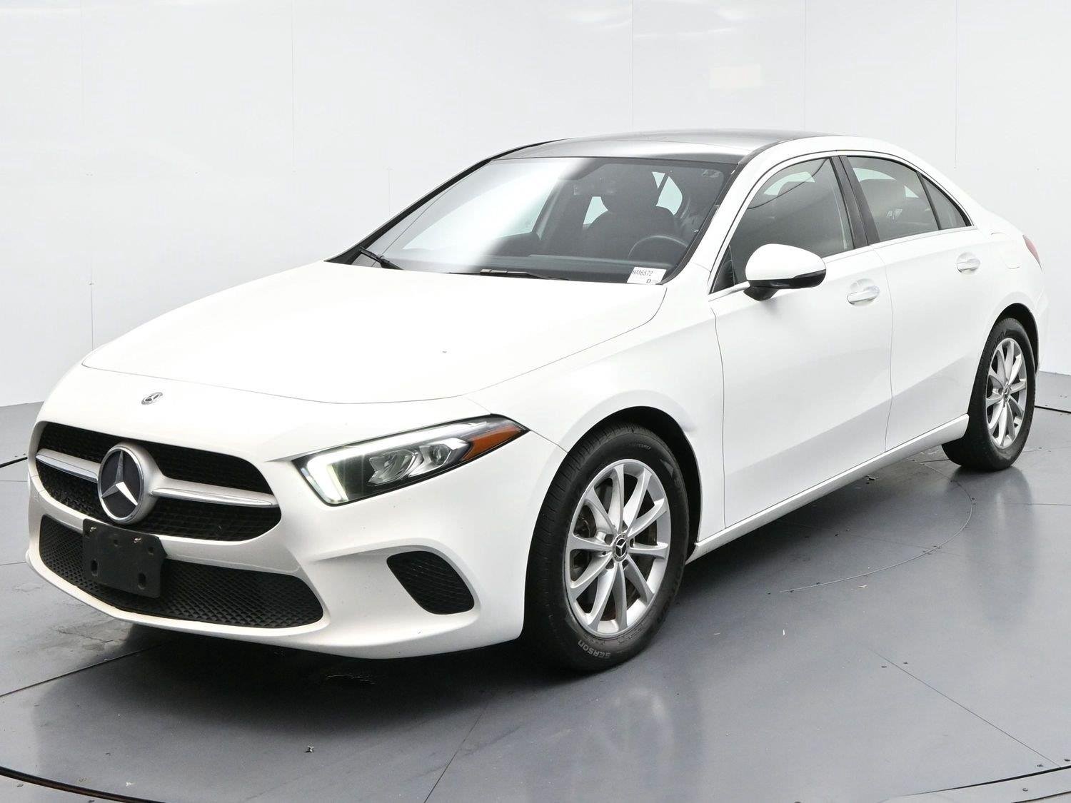 Used 2019 Night Black Mercedes-Benz A 220 image 3