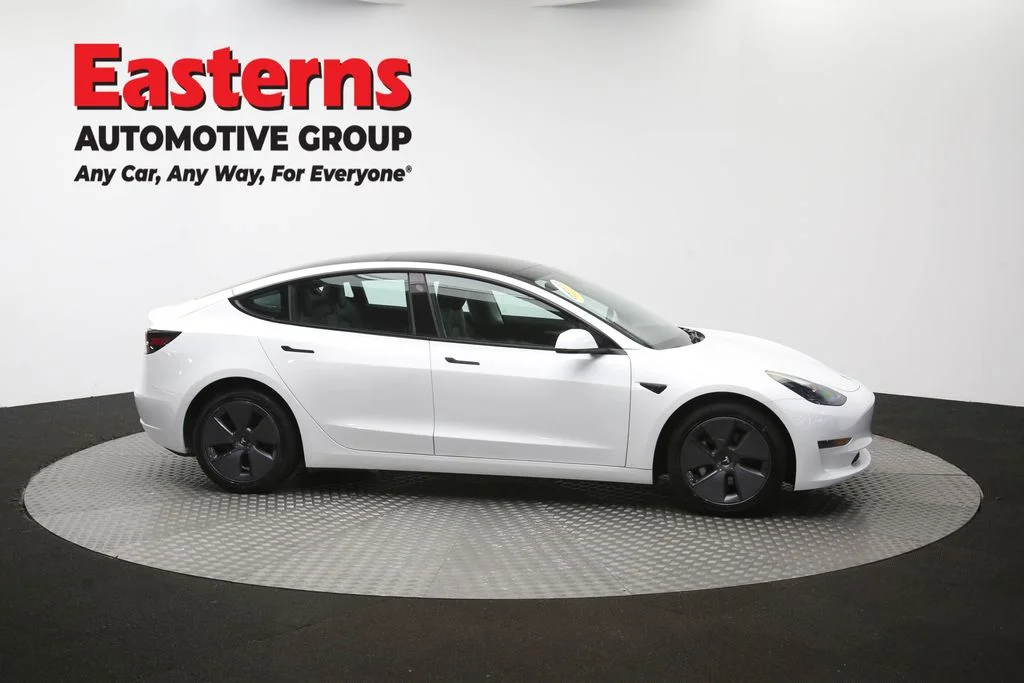 Used 2023 White Tesla Base image 42