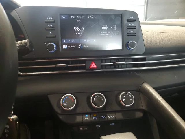 Used 2023 Silver Hyundai SE image 10