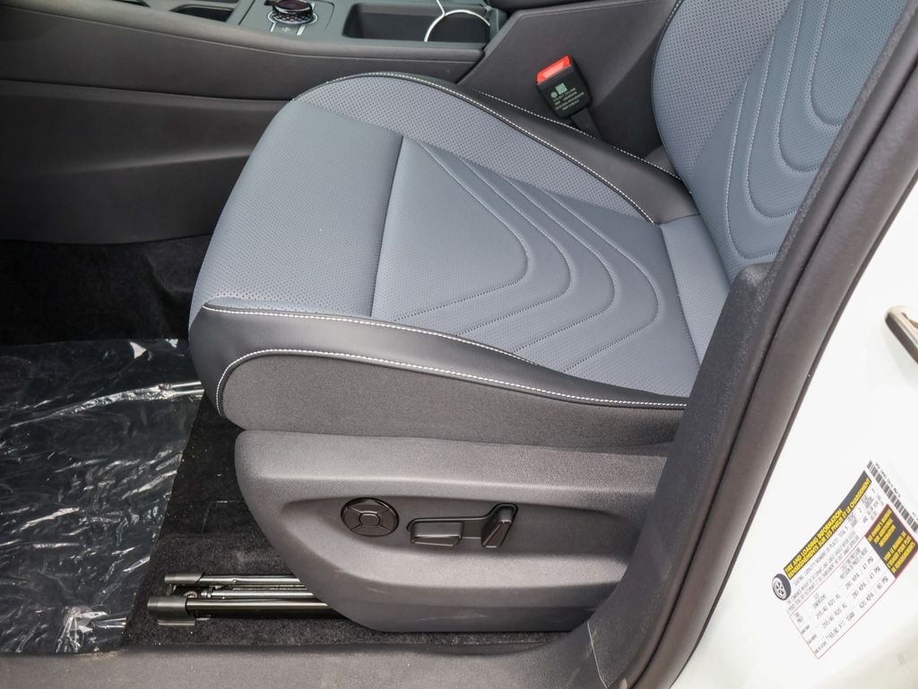 New 2026 White Volkswagen 2.0T SE R-Line Black image 14