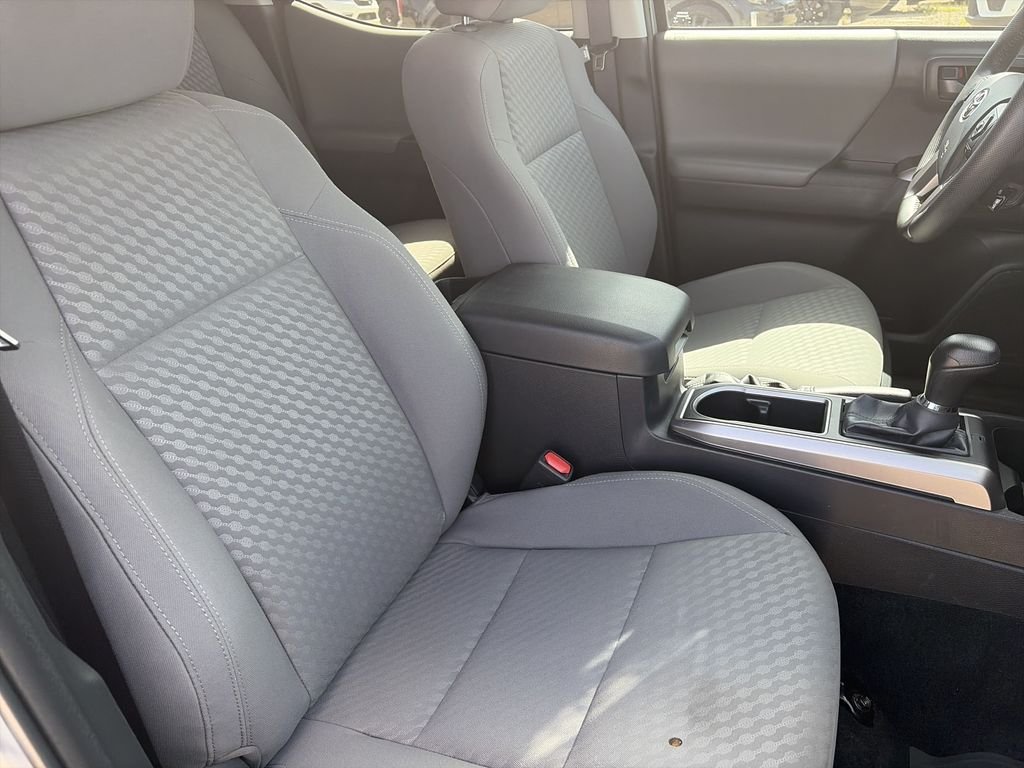 Used 2023 Silver Toyota SR5 image 31