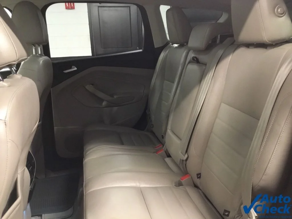 Used 2014 Red Ford Titanium image 30