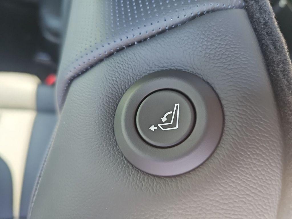 New 2026 Green Hyundai Limited AWD image 34