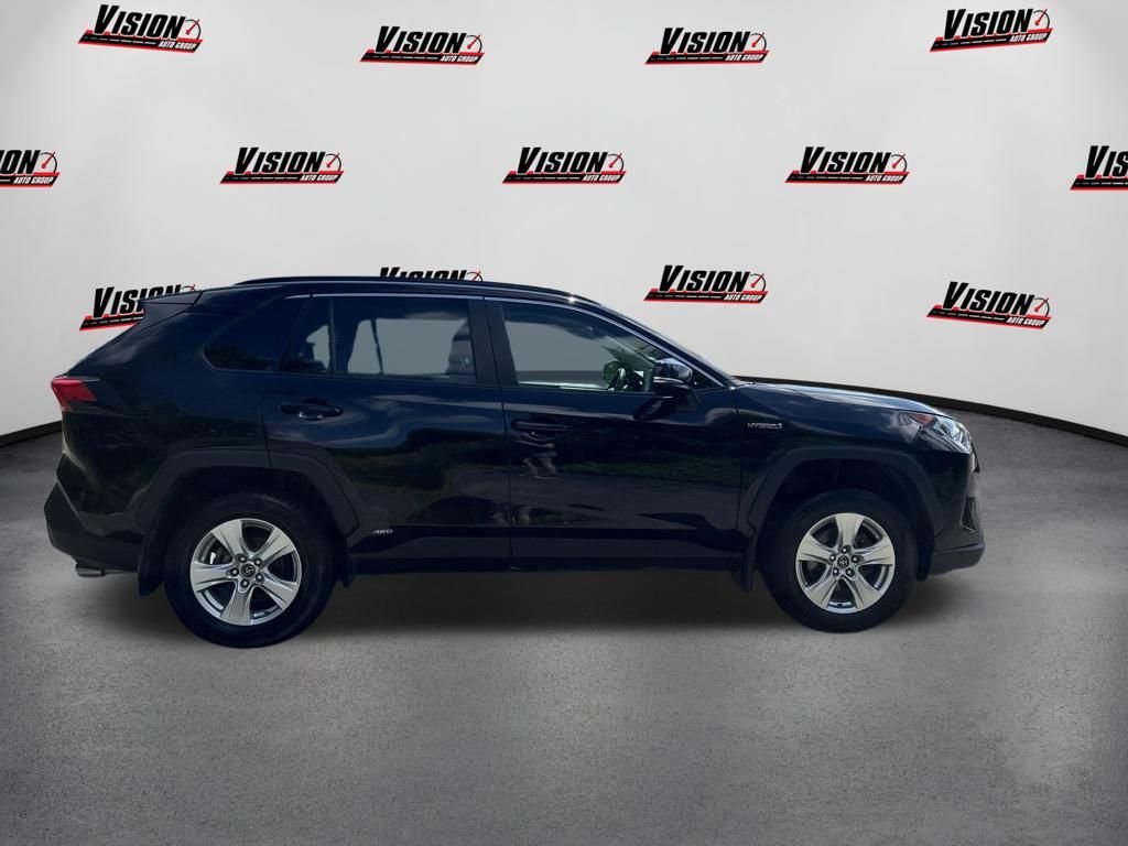 Used 2020 Black Toyota XLE image 4