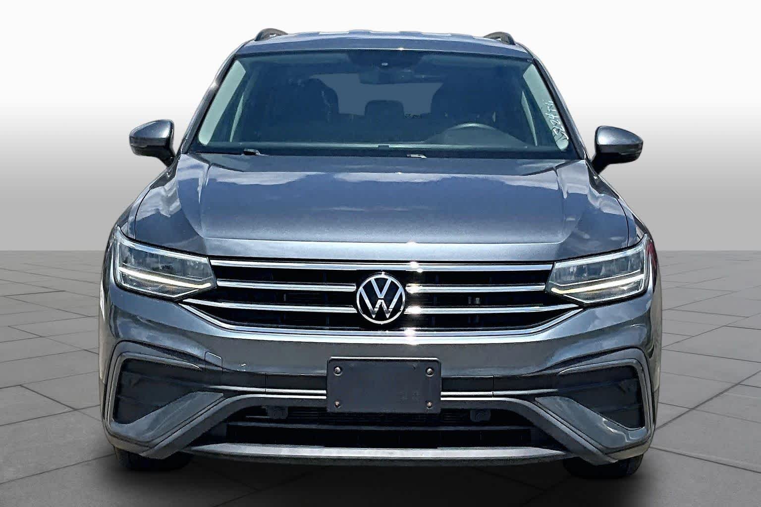 Used 2023 Platinum Gray Metallic Volkswagen S image 4