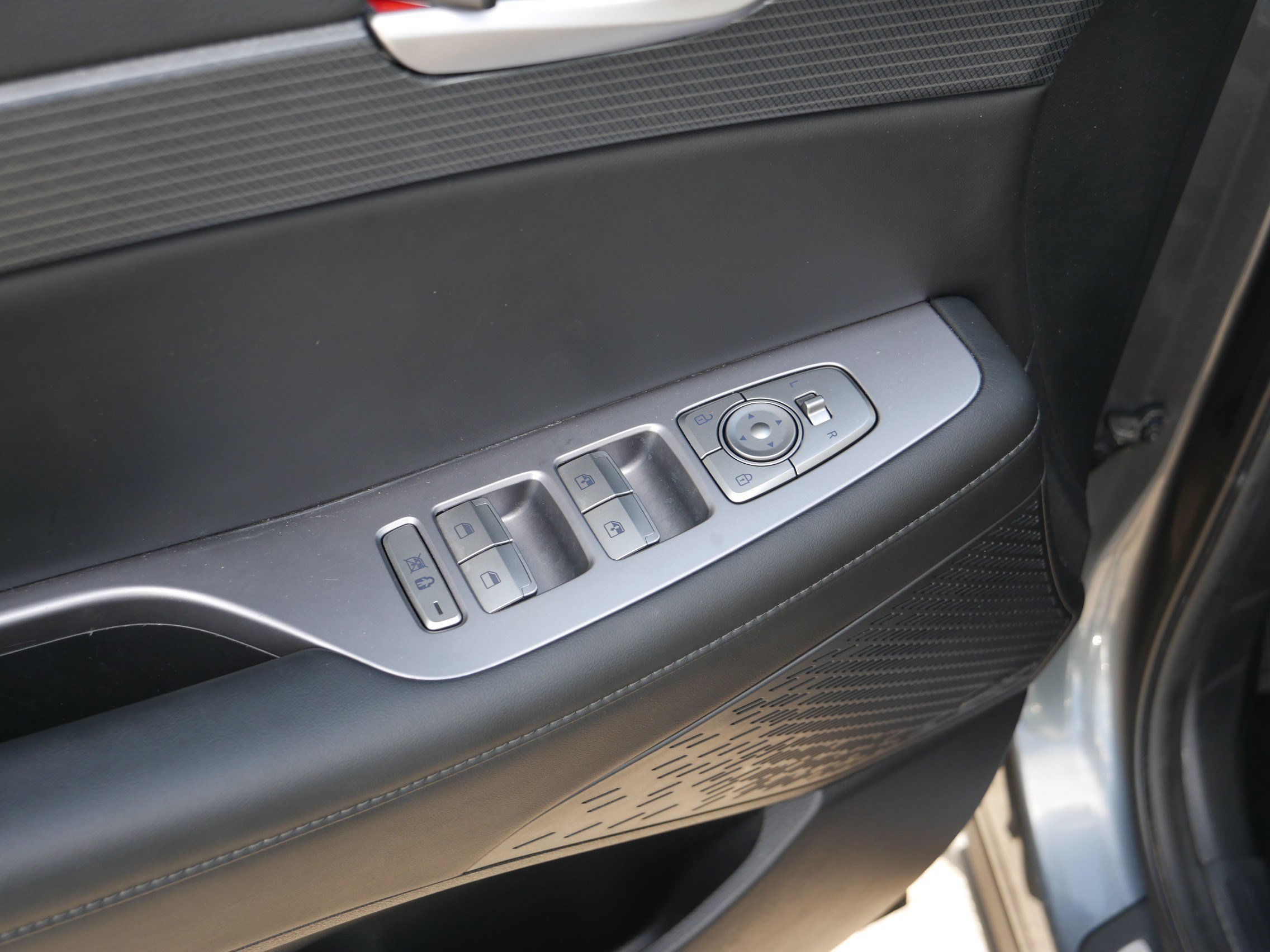 2024 Hyundai Palisade Limited - Photo 19