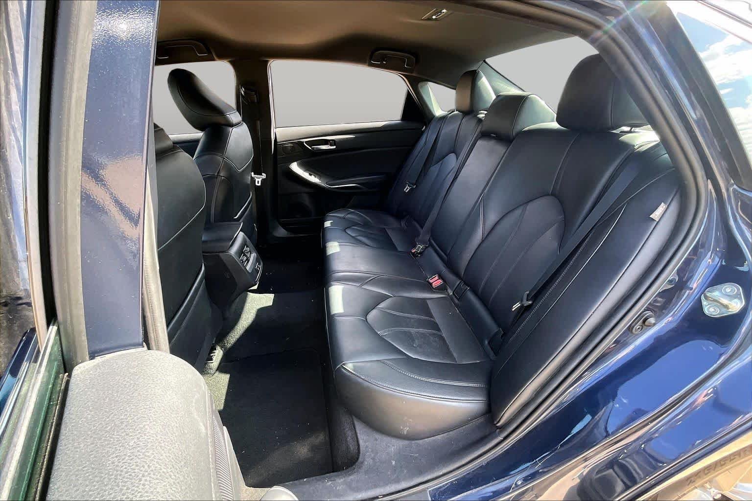 Used 2020 Parisian Night Pearl Toyota XLE image 19