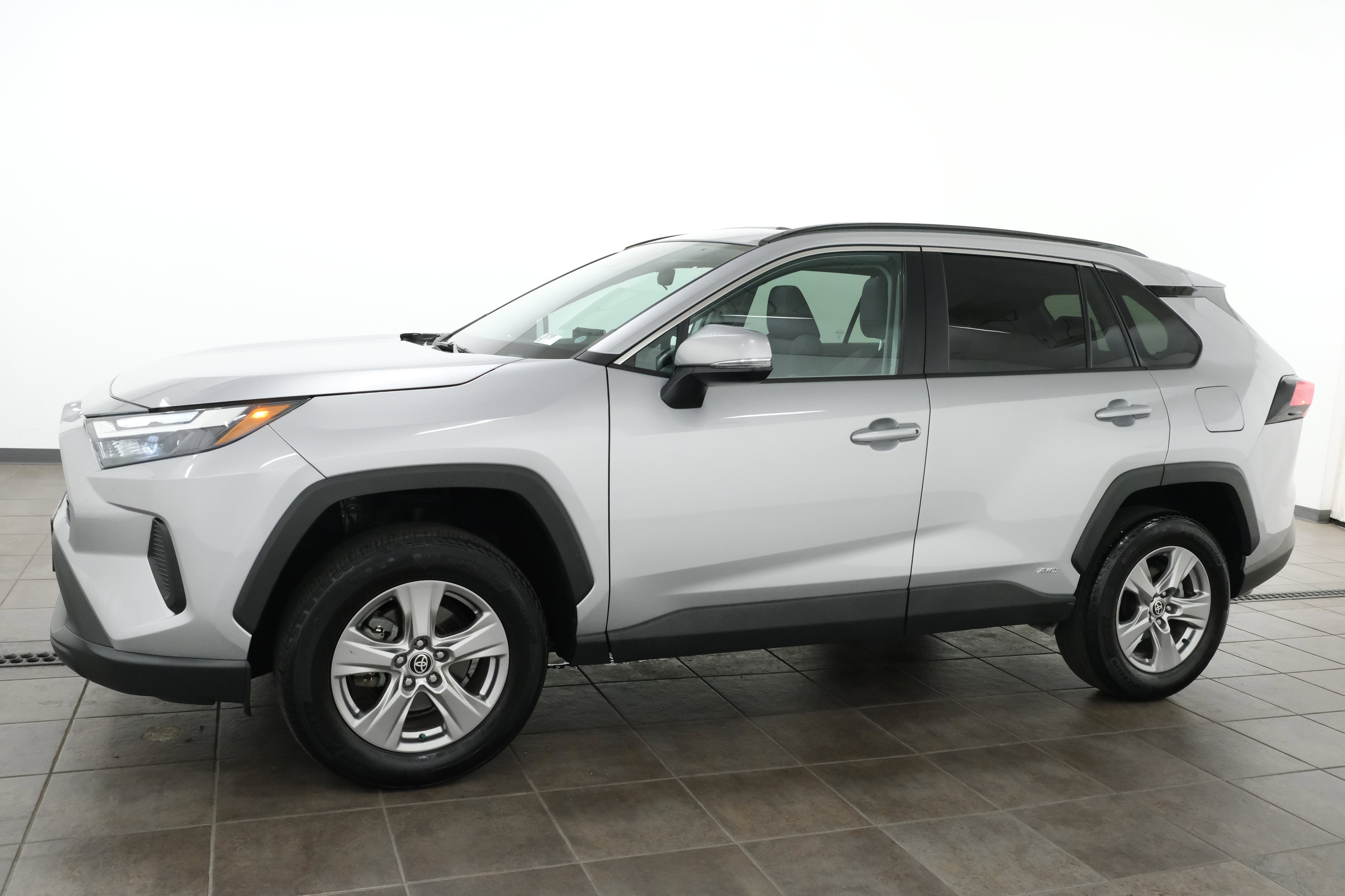 Certified Used 2024 Silver Sky Metallic Toyota XLE image 3
