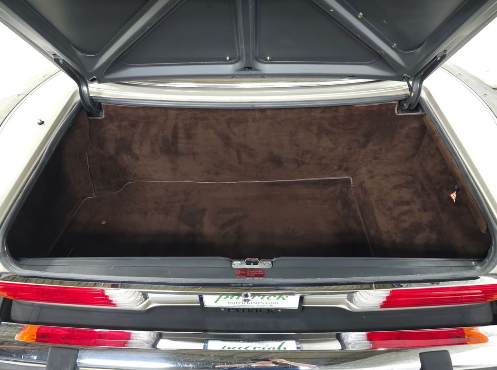 Used 1987 Gold Mercedes-Benz 560 SL image 6