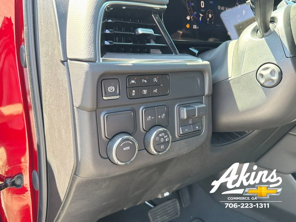 2025 Chevrolet Tahoe Premier - Photo 15