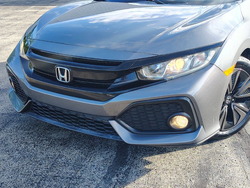 Used 2018  Honda EX image 2