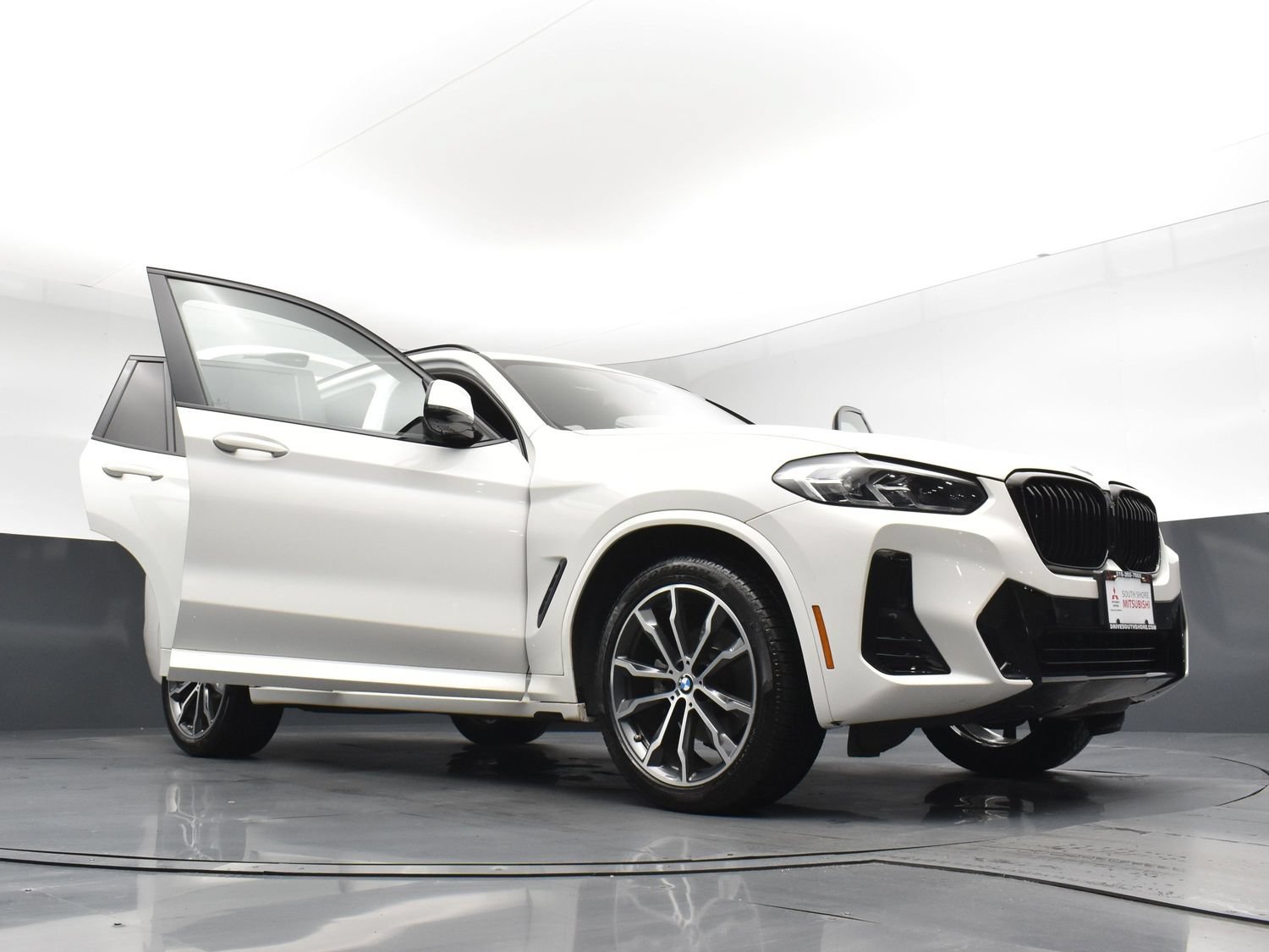 Used 2022 Alpine White BMW xDrive30i image 29