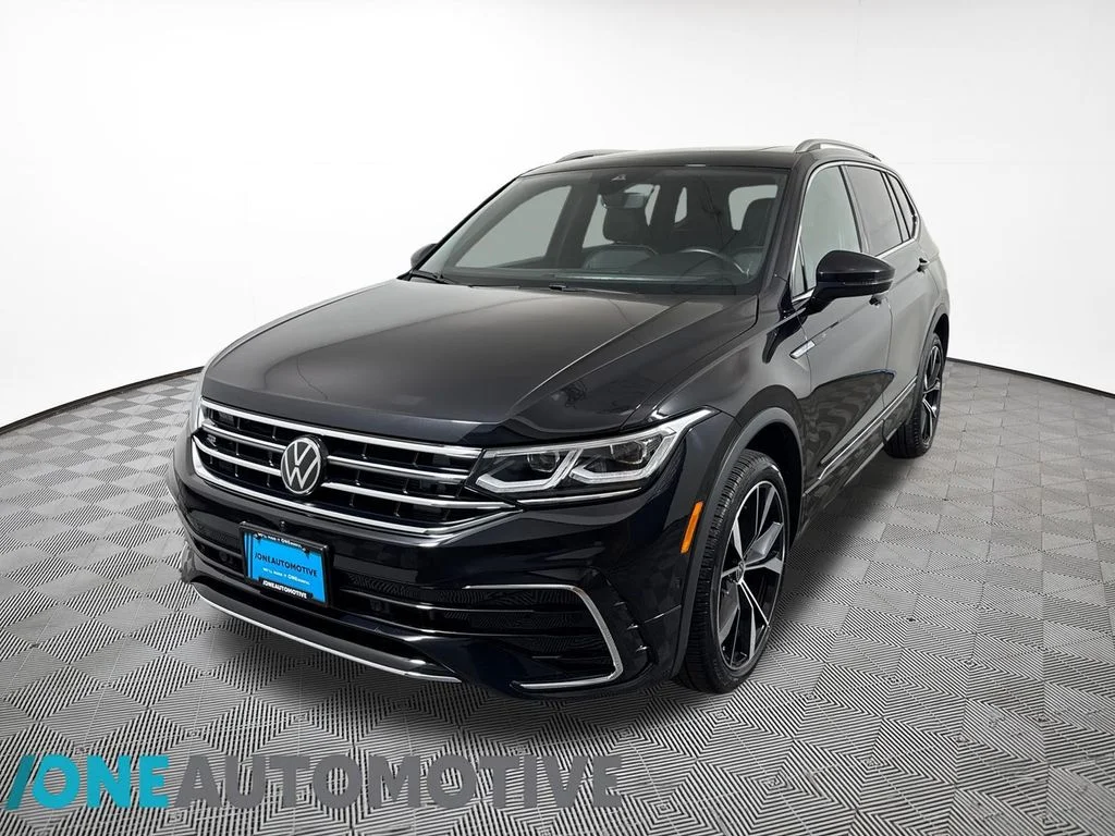 2024 Volkswagen Tiguan 2.0T SEL R-Line 4Motion's photo