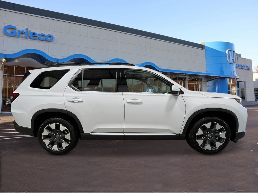 New 2026 Platinum White Pearl Honda Touring image 8