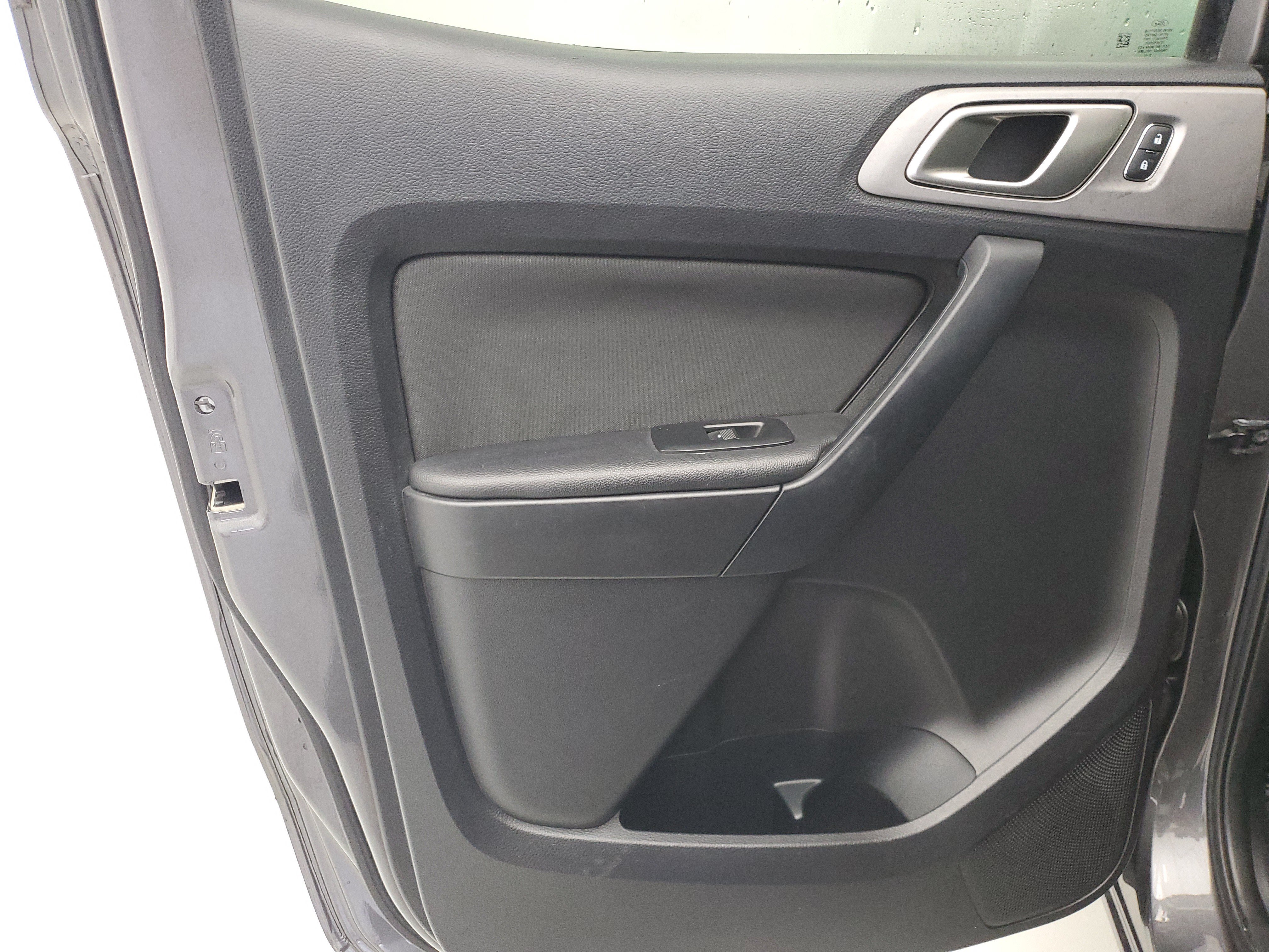 Used 2020 Magnetic Metallic Ford XLT image 13