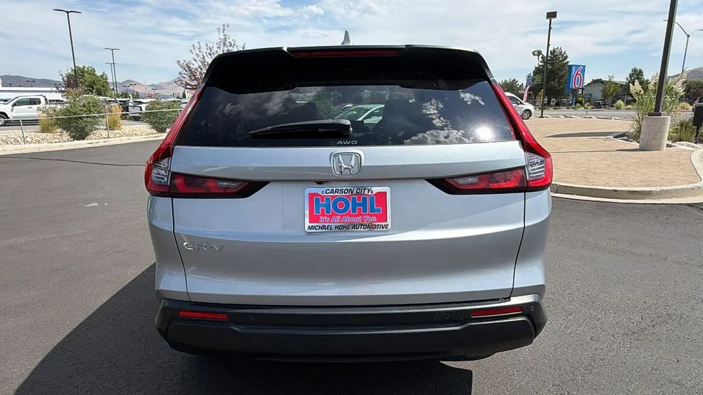 Used 2023 Silver Metallic Honda EX-L image 4