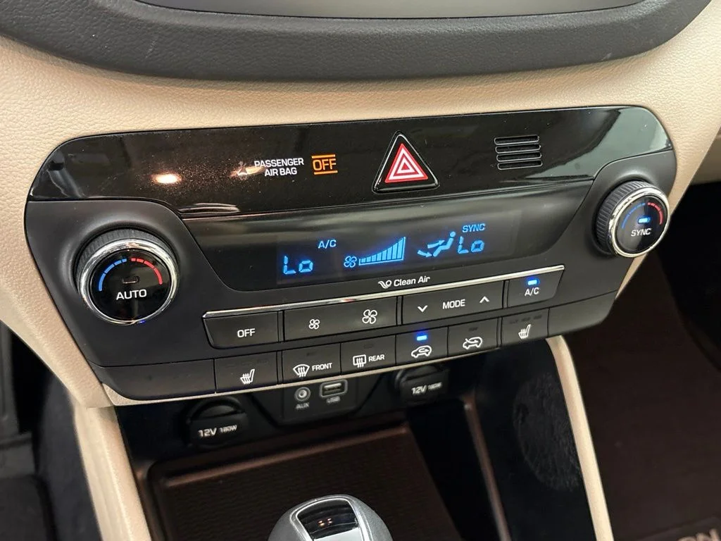 Used 2018 Red Hyundai SEL Plus image 38