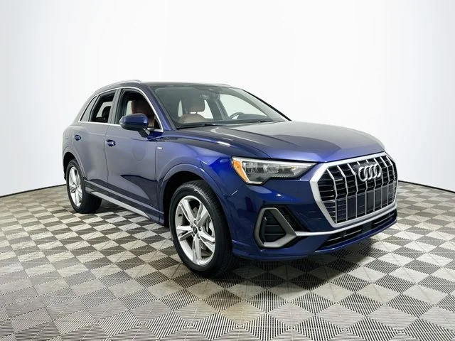 Pre-Owned 2022 Audi Q3 Premium