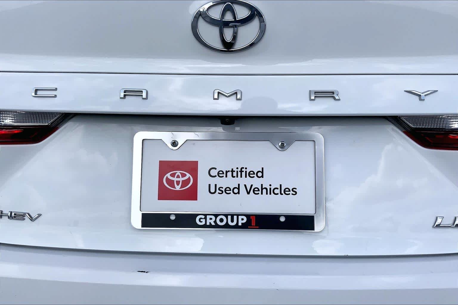 Used 2025 Ice Cap Toyota LE image 10