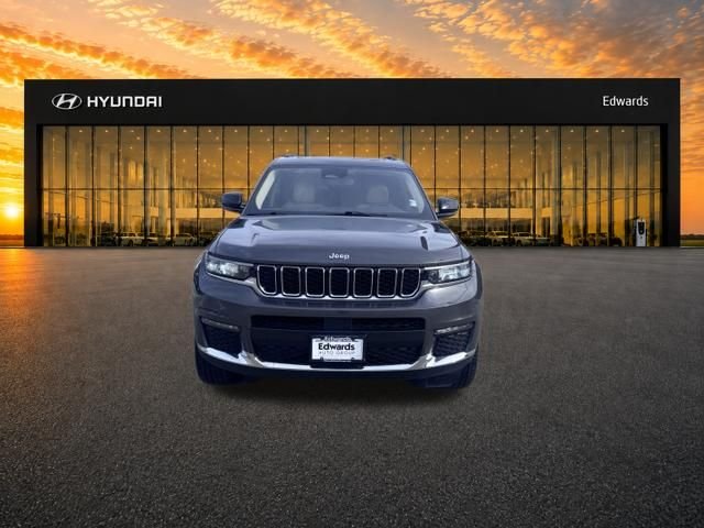 Used 2022 Gray Jeep Limited image 2