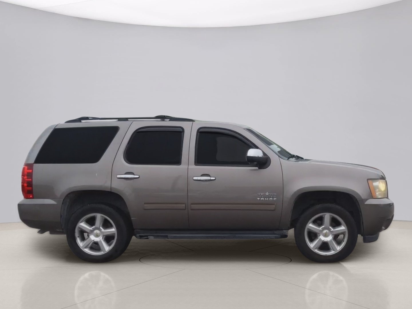 Used 2011 Gray Chevrolet LS image 7