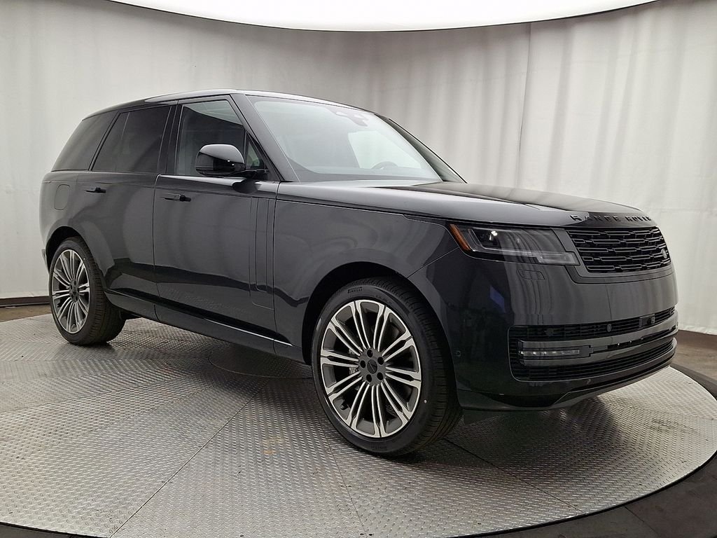 New 2026 Carpathian Grey Land Rover SE image 2