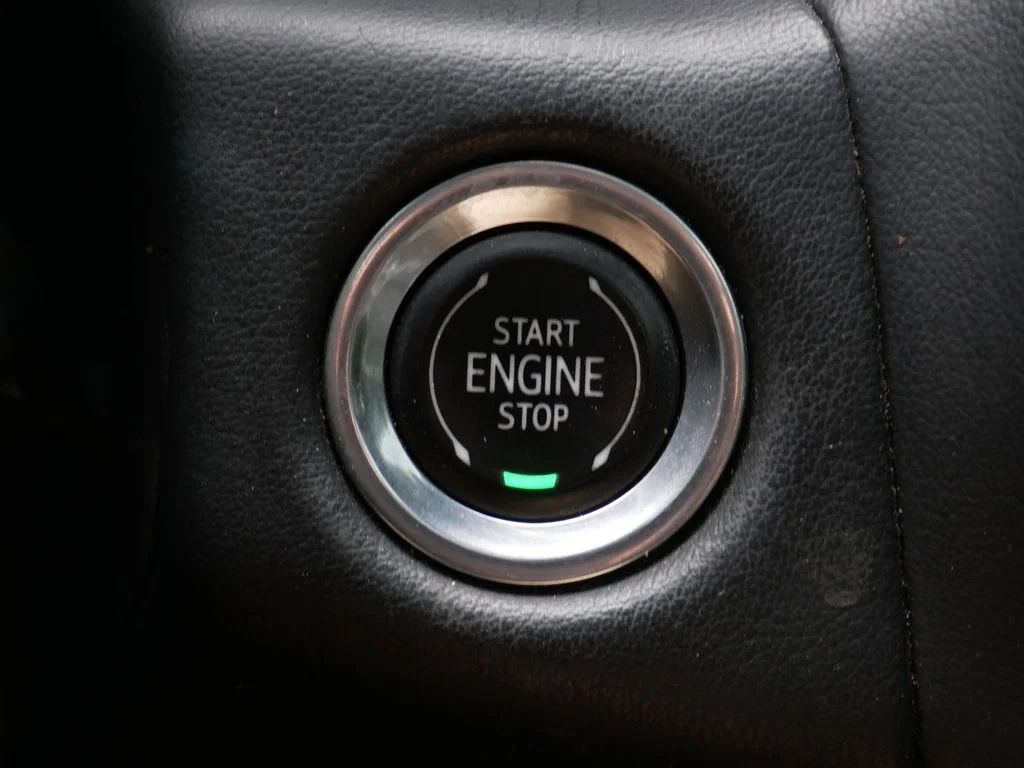 Used 2021 Black GMC SLT image 23