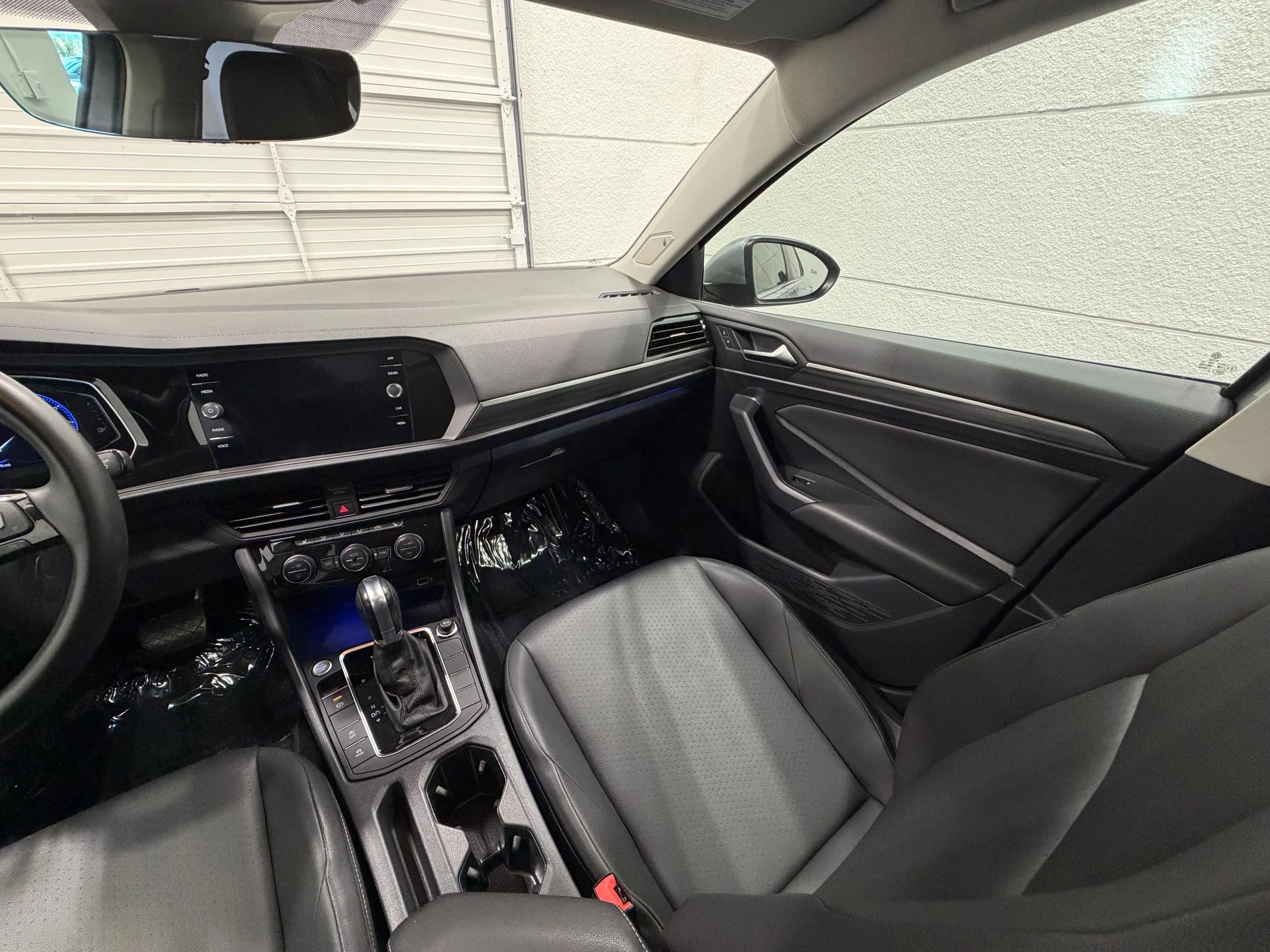 Used 2019 Silver Volkswagen SEL image 31