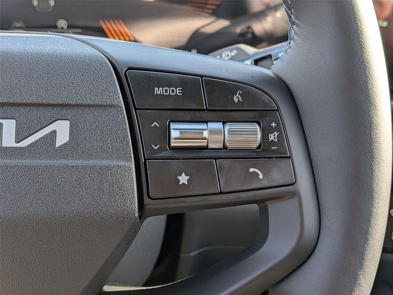 2026 Kia Sportage EX - Photo 19