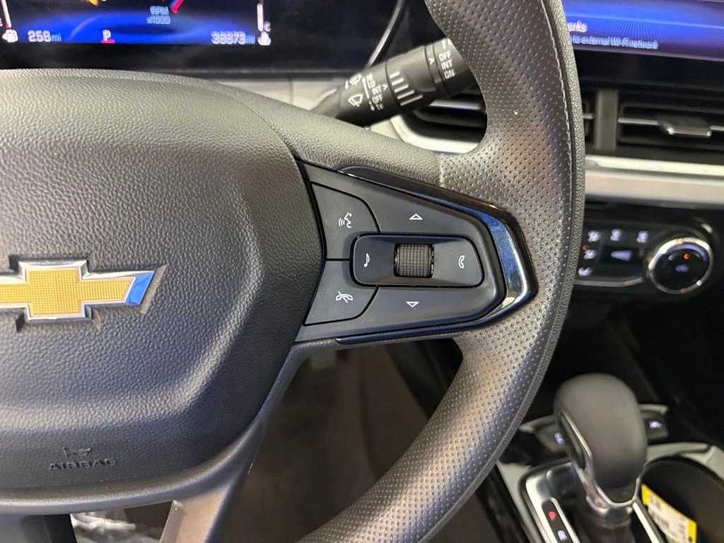 Used 2025 Gray Chevrolet LT image 20