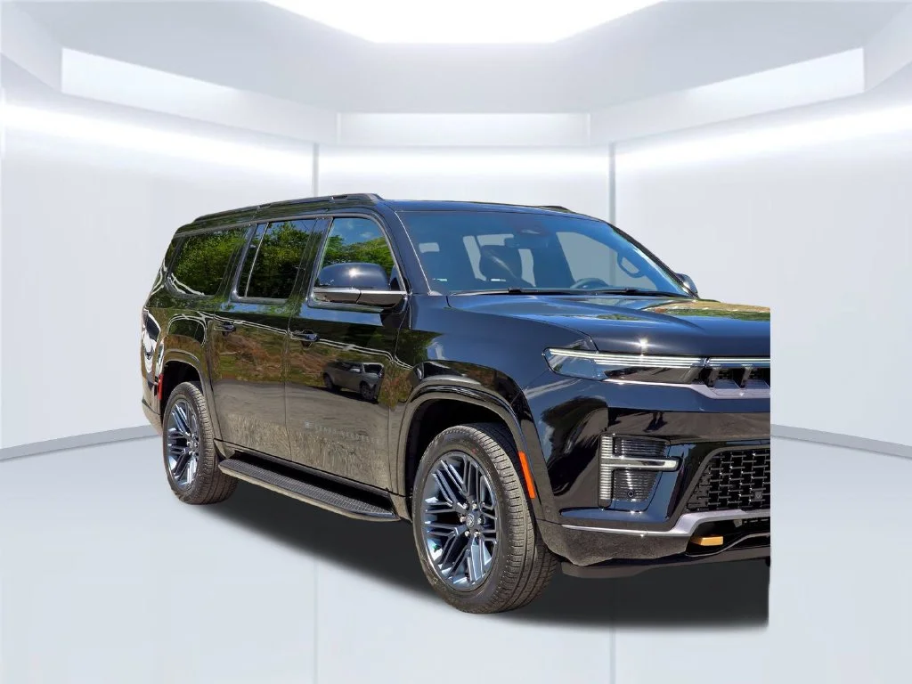 New 2026 Black Jeep  image 39