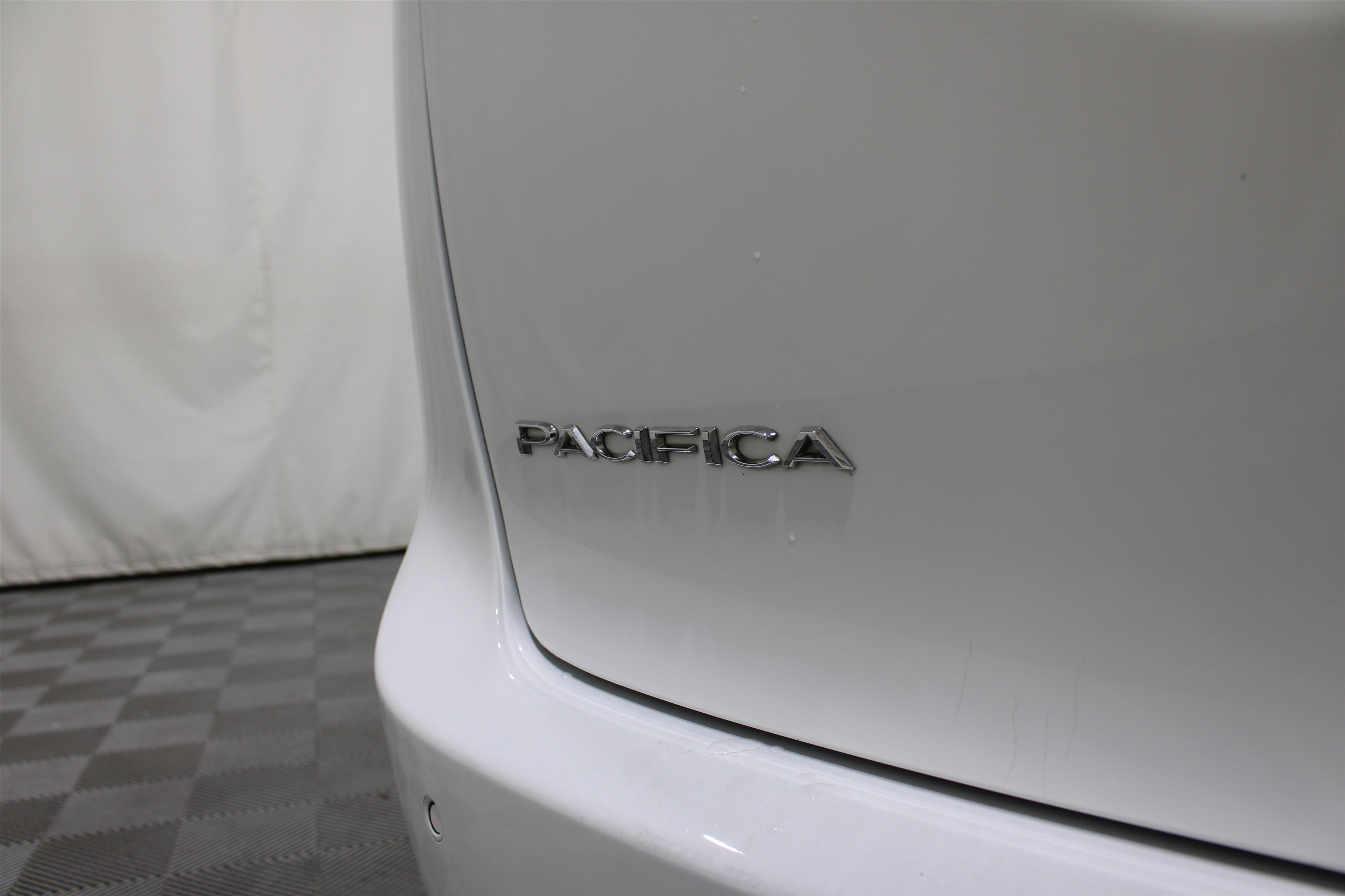 Used 2024 Bright White Clearcoat Chrysler Touring L image 28