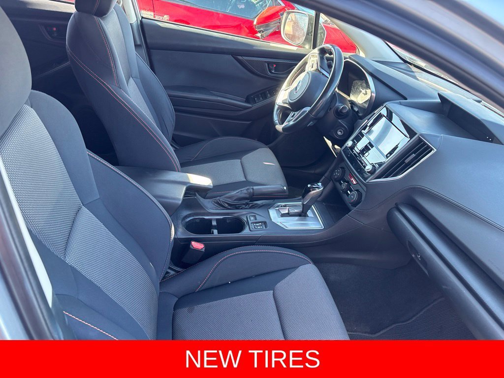 Used 2018 Silver Subaru 2.0i Premium image 19