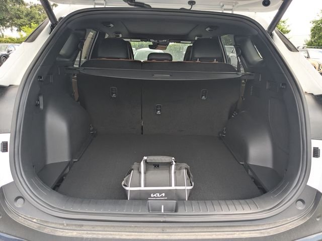 New 2026 Glacial White Pearl Kia X-Line image 11
