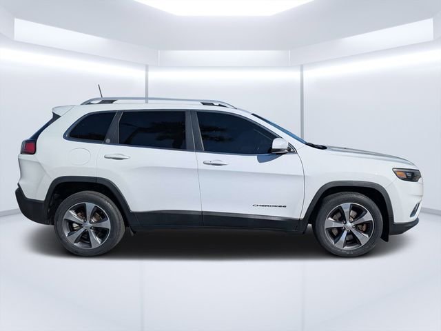 Used 2020 White Jeep Limited image 2