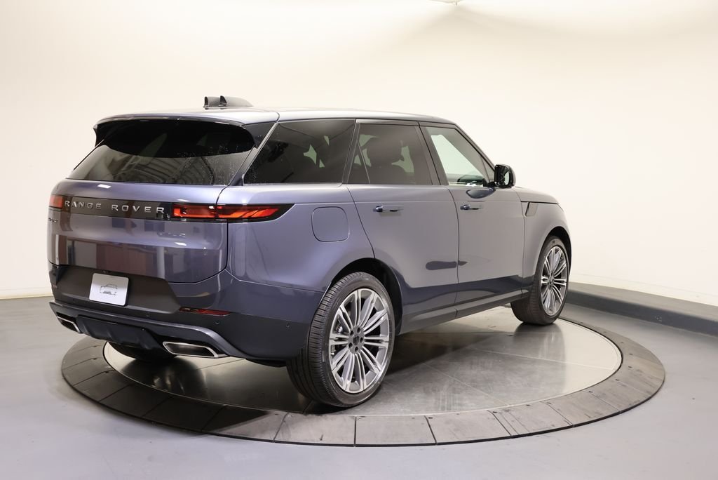 New 2026 Santorini Black LAND ROVER SE image 5