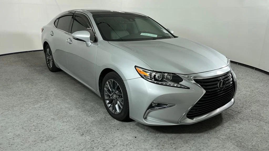 2018 Lexus ES 350 ES 350's photo