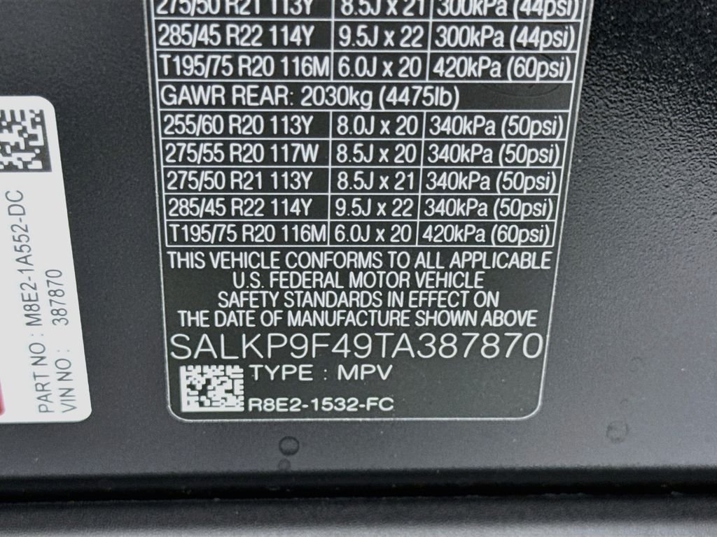 New 2026 Santorini Black Land Rover SE image 35