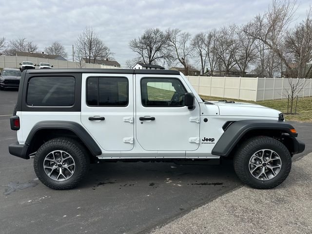 New 2026 Bright White Clear-Coat Exterior Paint Jeep Sport S image 5