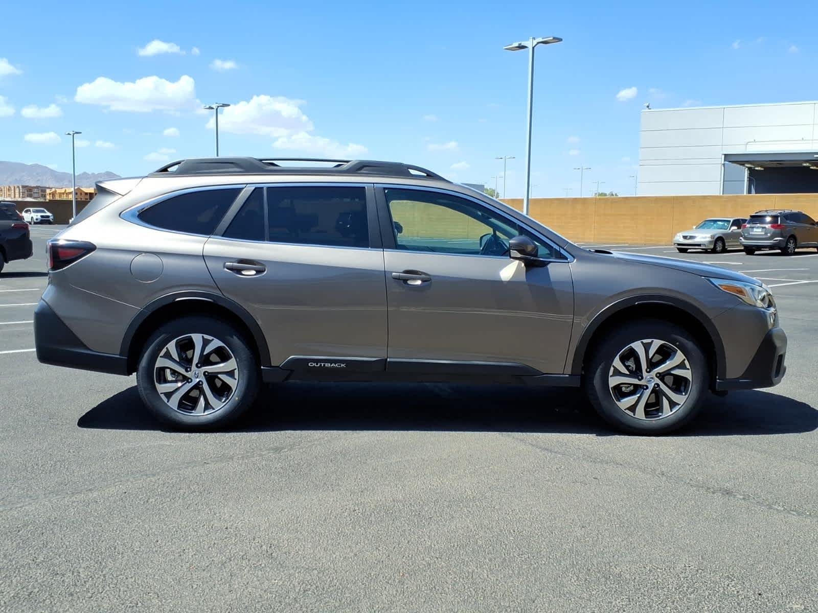 Used 2022 Brilliant Bronze Metallic Subaru Limited image 8